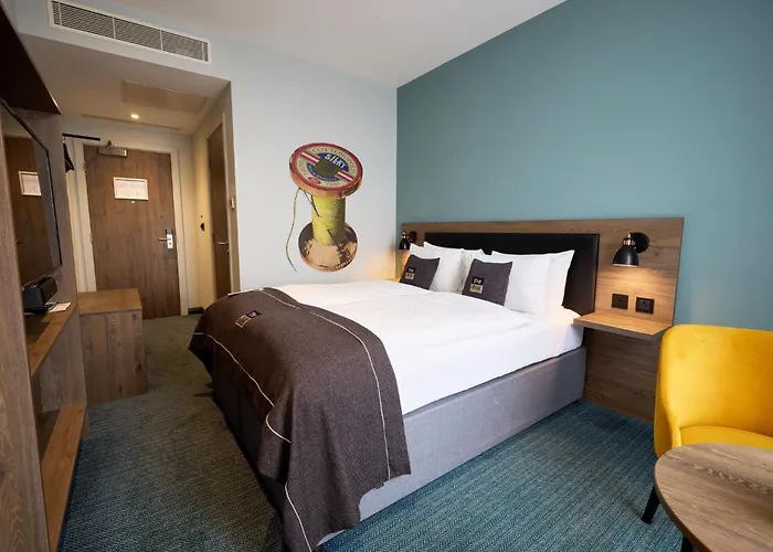 Holiday Inn - The Niu, Loom Manchester North By Ihg