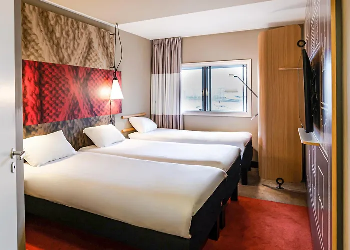 Ibis Manchester Centre 96 Portland Street